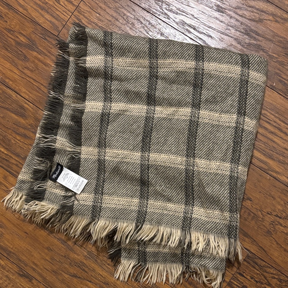 LIKE NEW: Madewell Plaid Fringe Blanket Scarf